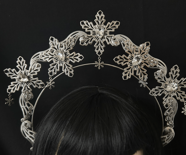 Snowfall halo silver 