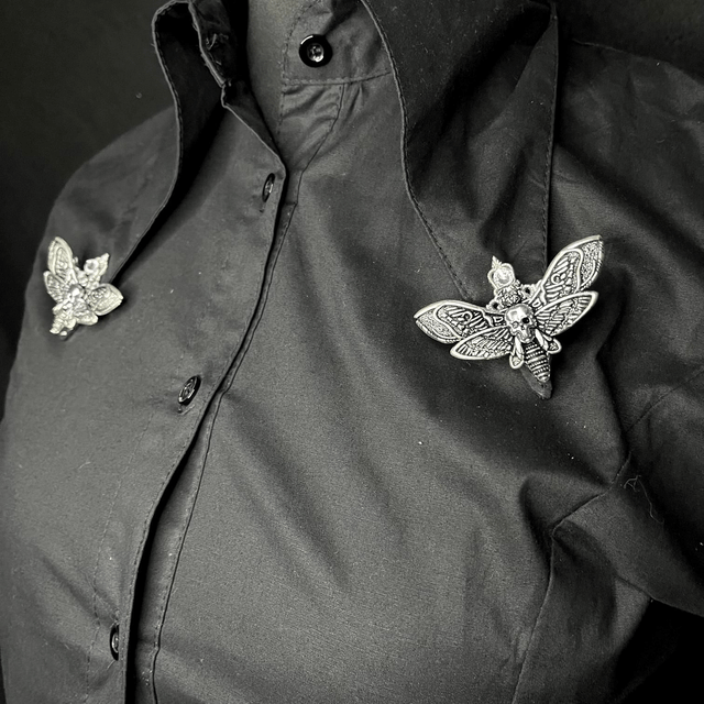 Moth collar pin