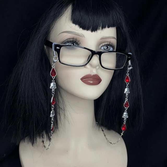 Betrayed Glasses chain
