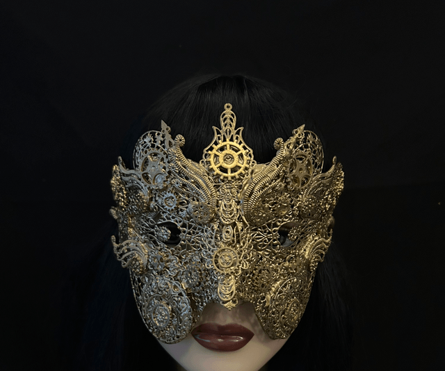 Steampunk gold mask