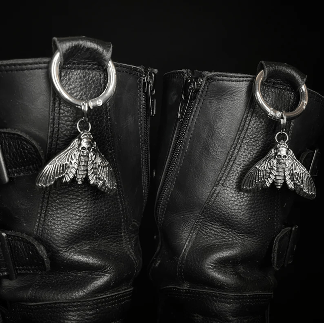 Death moth II boot clip