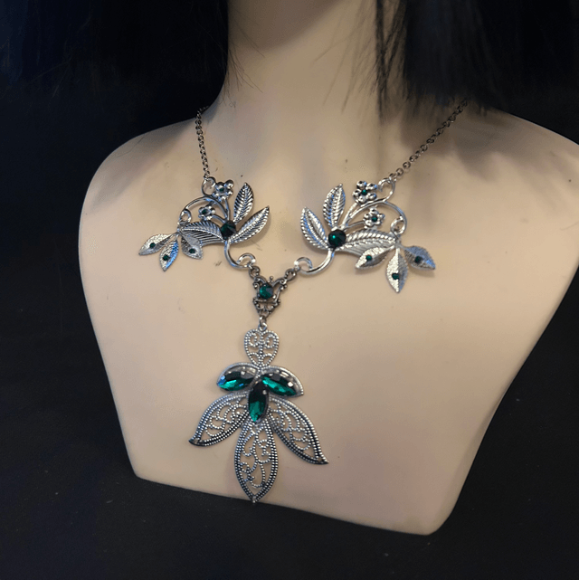 Leaf necklace