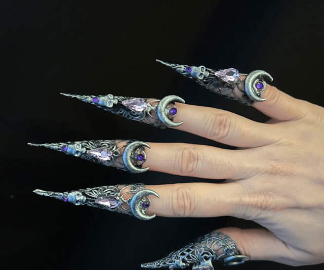 Obscura nail claws