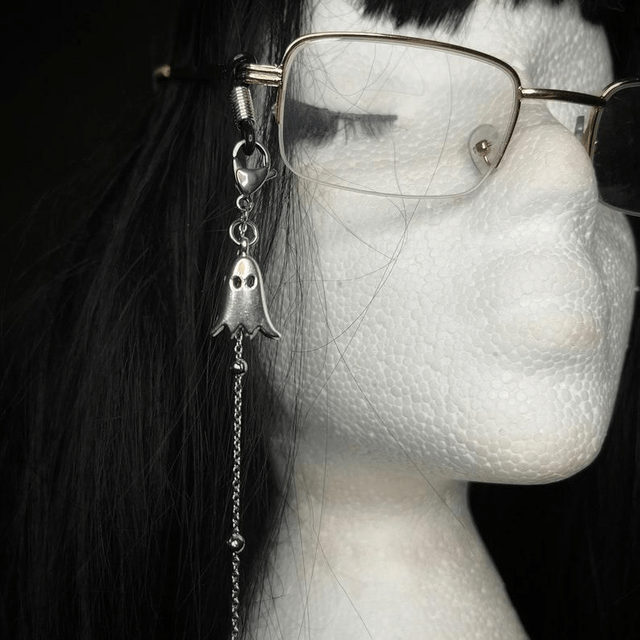 Boo Glasses chain