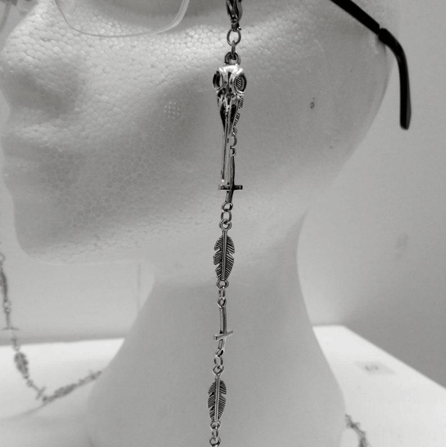 Nevermore Glasses Chains 