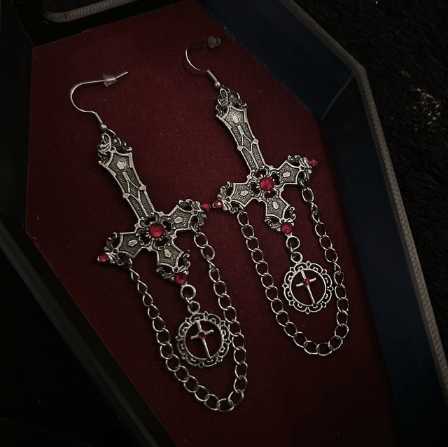 Omen earrings 