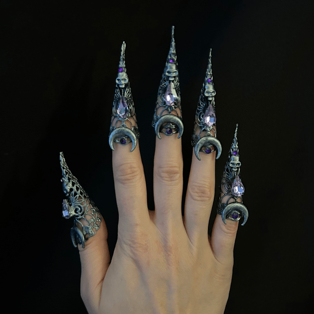 Obscura nail claws