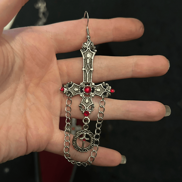 Omen earrings 