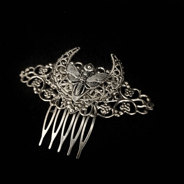Death Moth haircomb/clip
