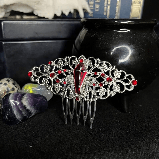 Cemetery clip/comb