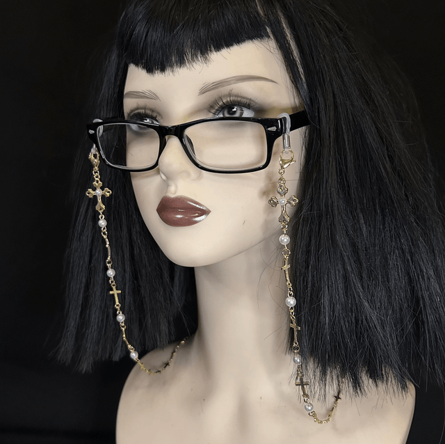 Sanctelle glasses chain 