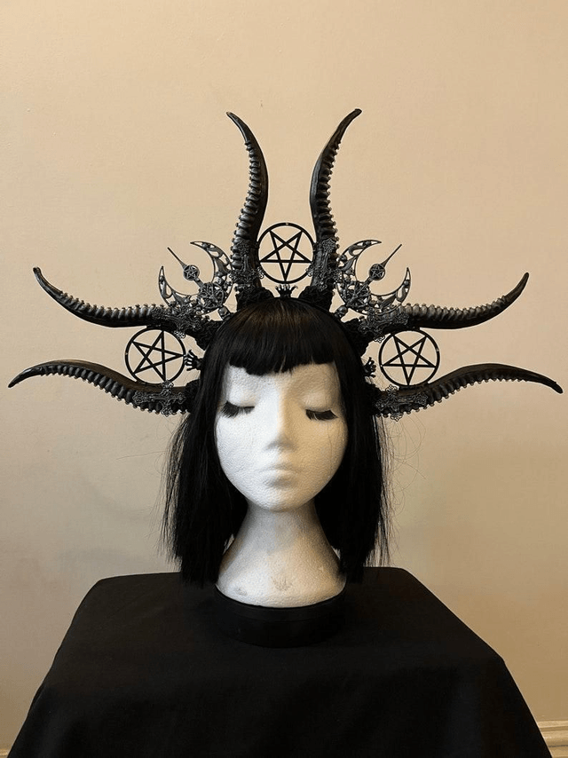 Leviathan crown