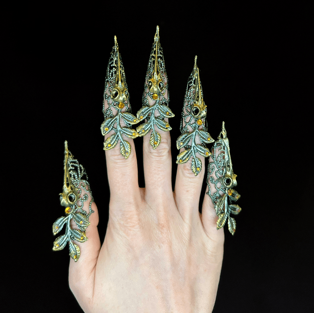 Sylvaris nail claws 