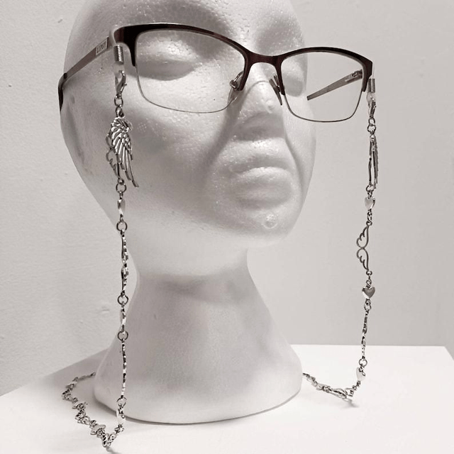 Angelic glasses chain