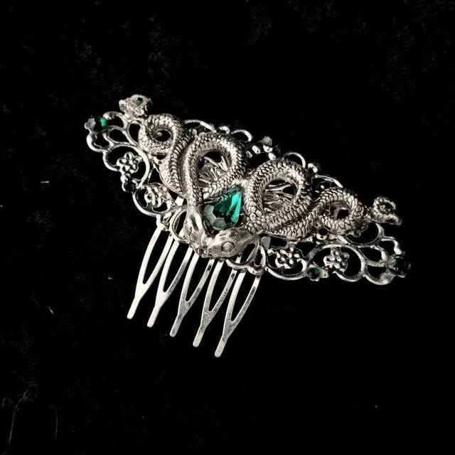 Slither hairclip/comb