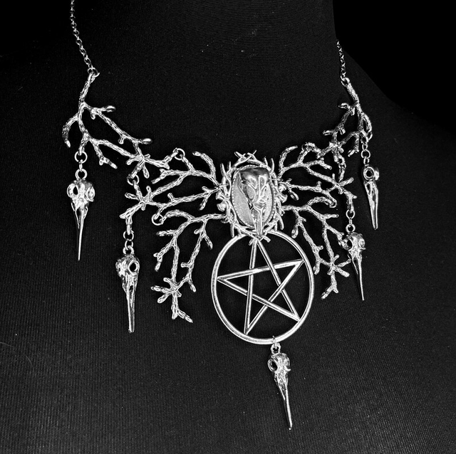 Ravenwood necklace