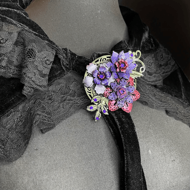 Floral brooch/clip