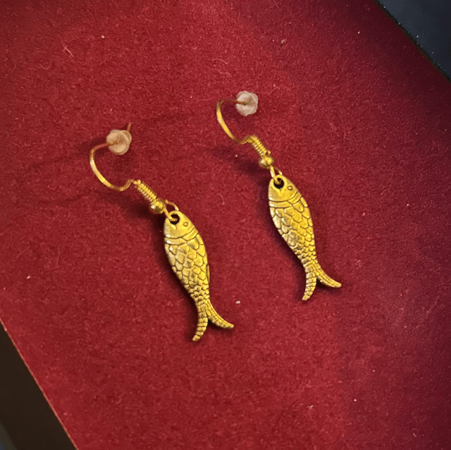 Tiny gold fish earrings 