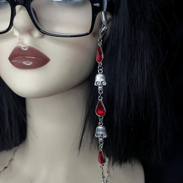 Betrayed Glasses chain