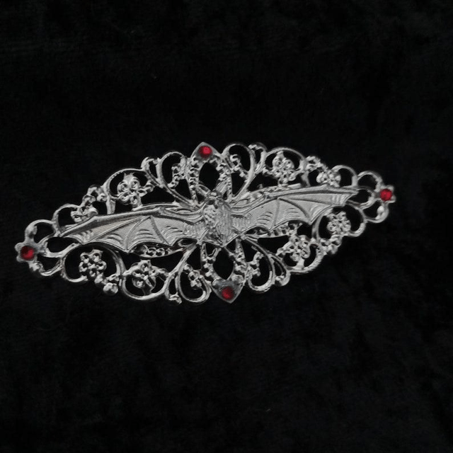 Vampire hair clip/comb 