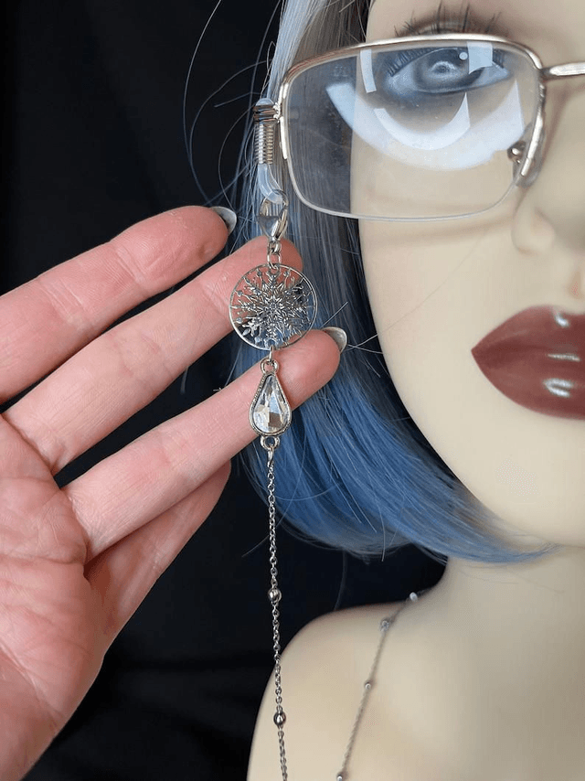 Snowflake glasses chain