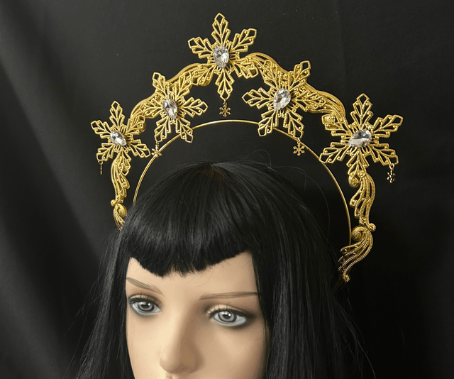 Snowfall halo gold