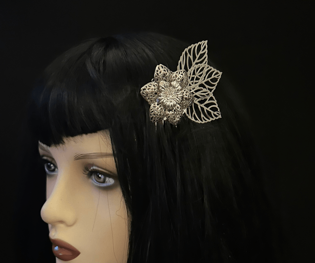 Sylvan bloom hair combs