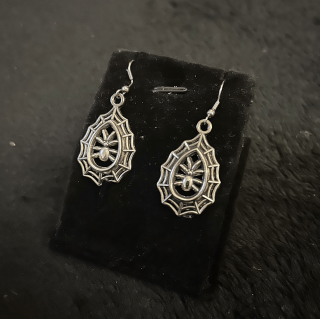 Web earrings 