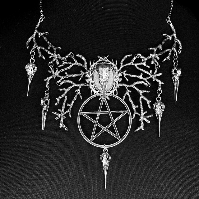 Ravenwood necklace