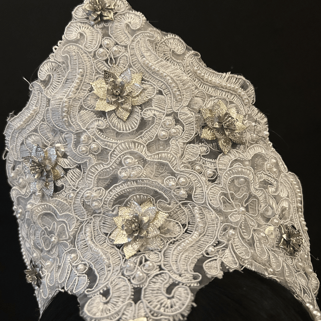 White Kokoshnik crown 