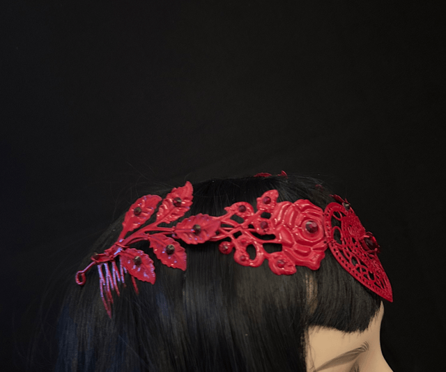 adore tiara 
