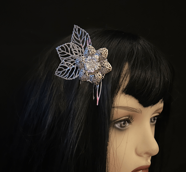 Sylvan bloom hair combs