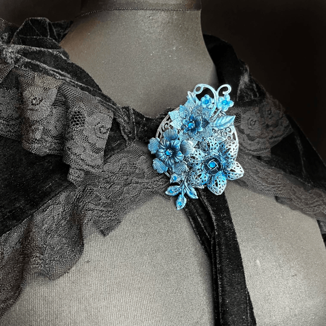 Floral brooch/clip