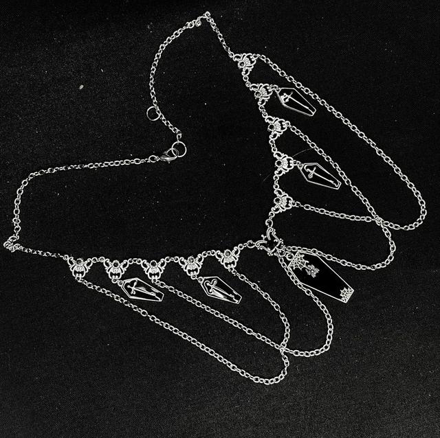 Laid to rest necklace 