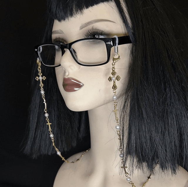 Sanctelle glasses chain 