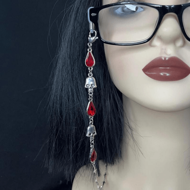 Betrayed Glasses chain