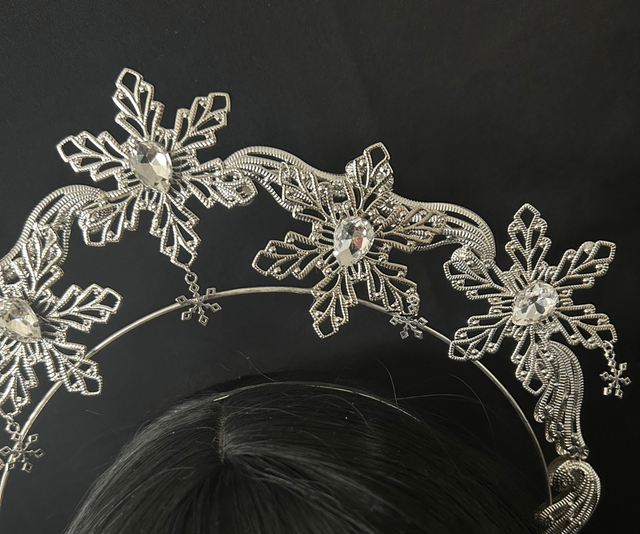 Snowfall halo silver 