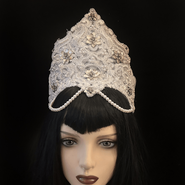 White Kokoshnik crown 