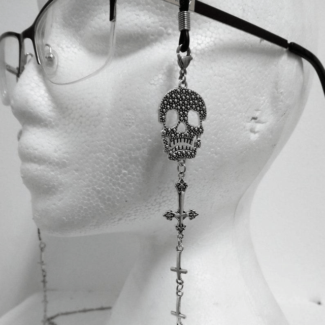 Necromancer glasses chains