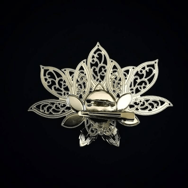 Lotus hair clip/brooch