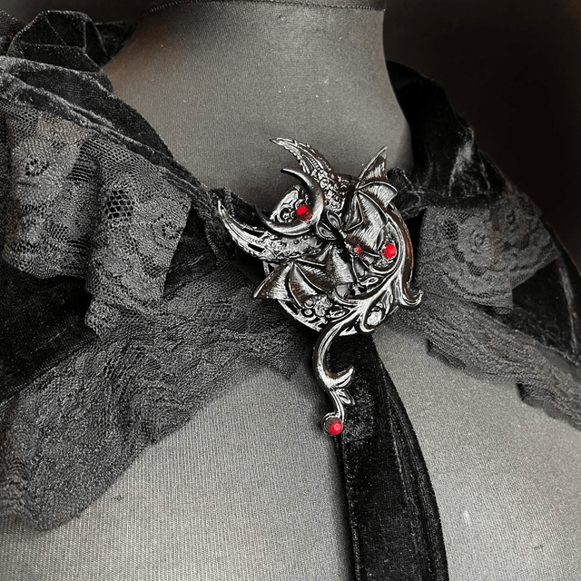 Vampire Brooch/Clip