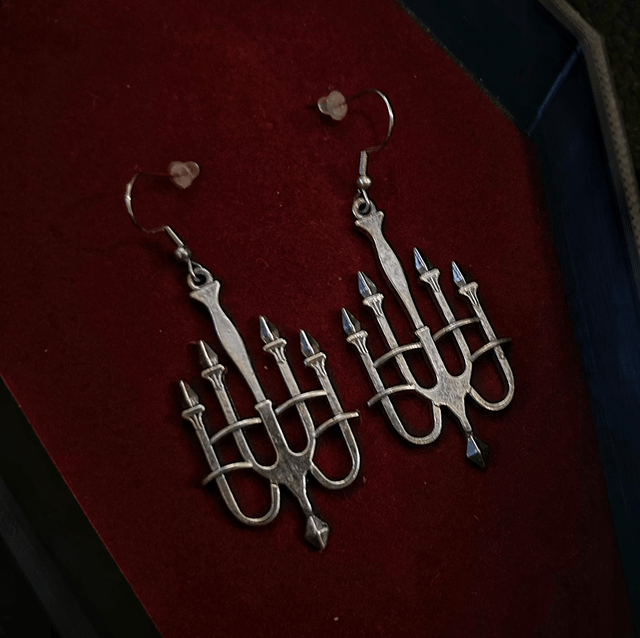 Chandelier earrings 