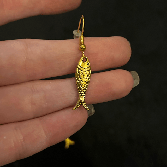 Tiny gold fish earrings 