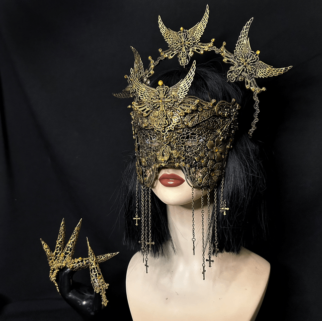 Divine set