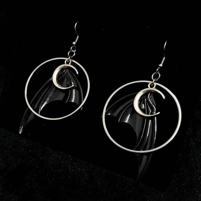 Nocturnis earrings 