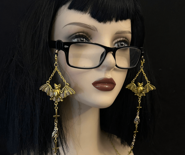 Gold vampire bat glasses chain