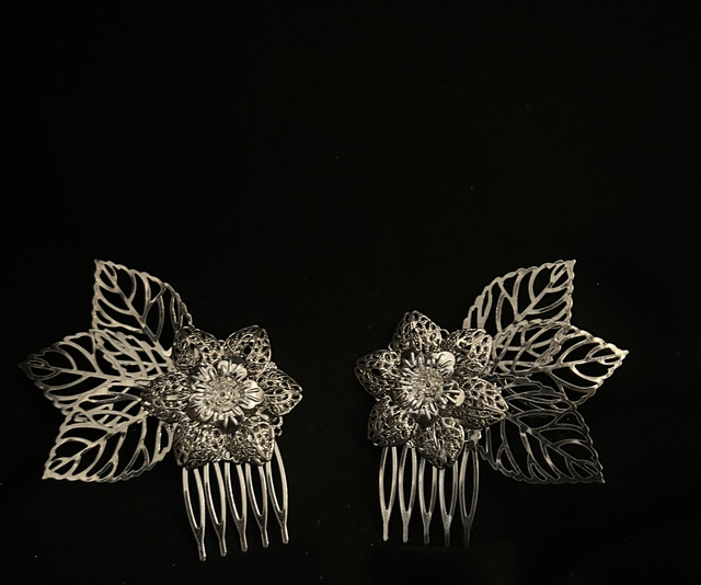 Sylvan bloom hair combs