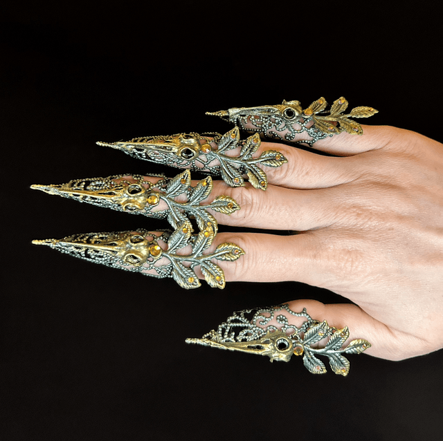Sylvaris nail claws 