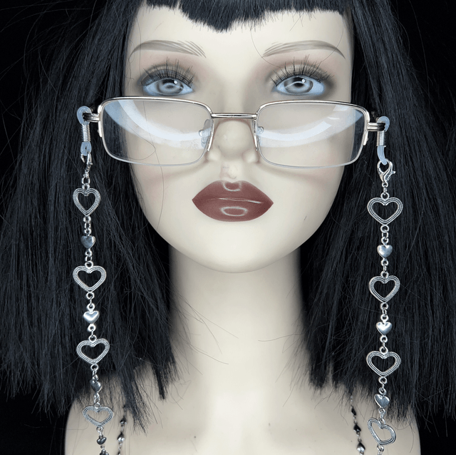 Sweetheart glasses chain 