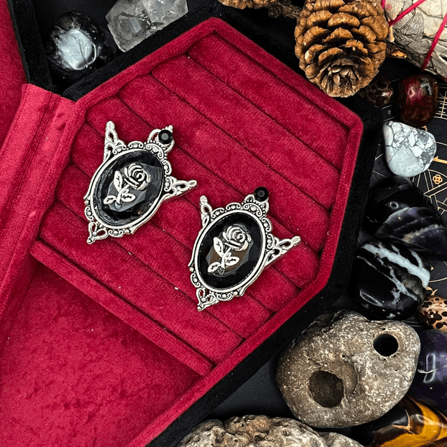 Rose Cameo Collar Pin